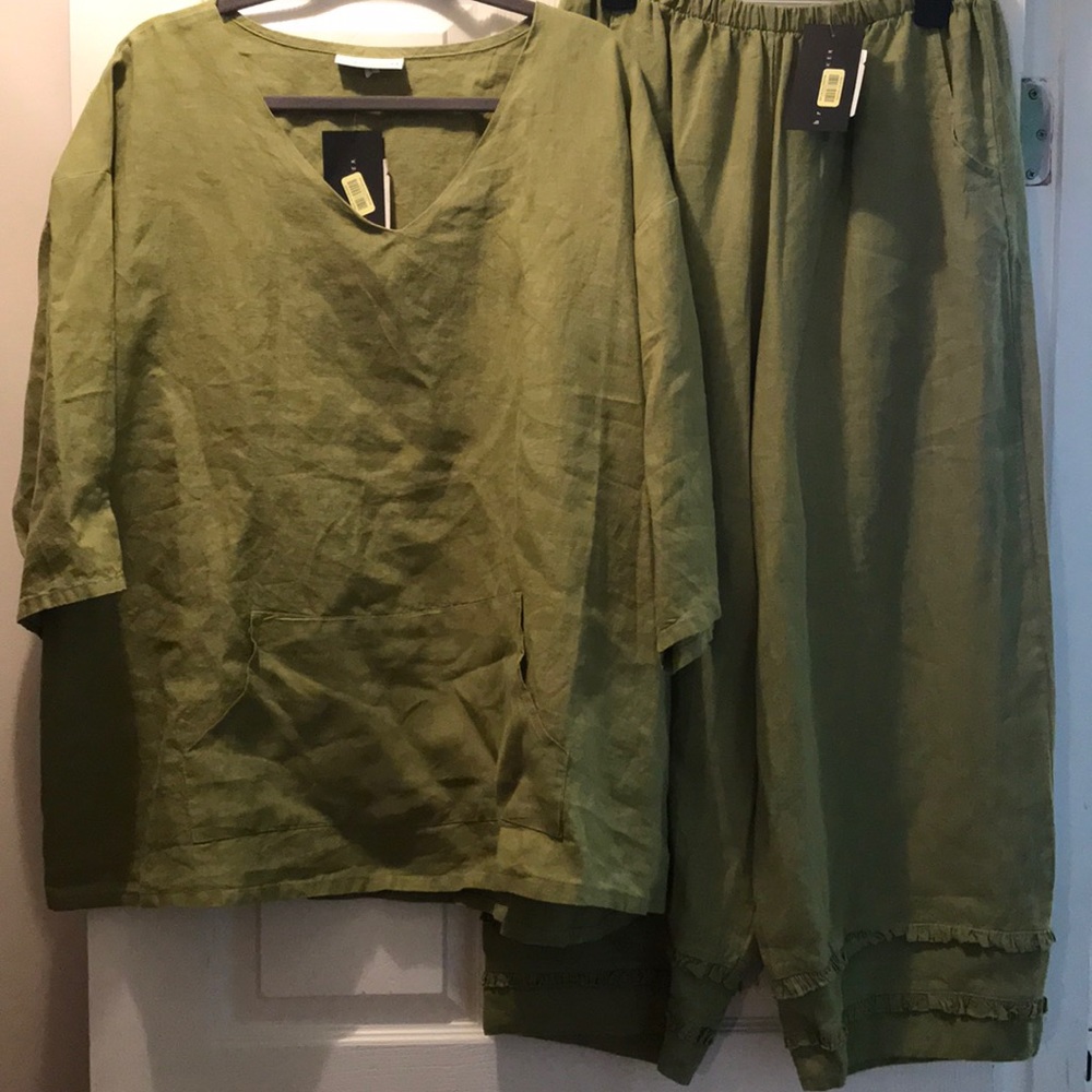 Bryn Walker top and bottom